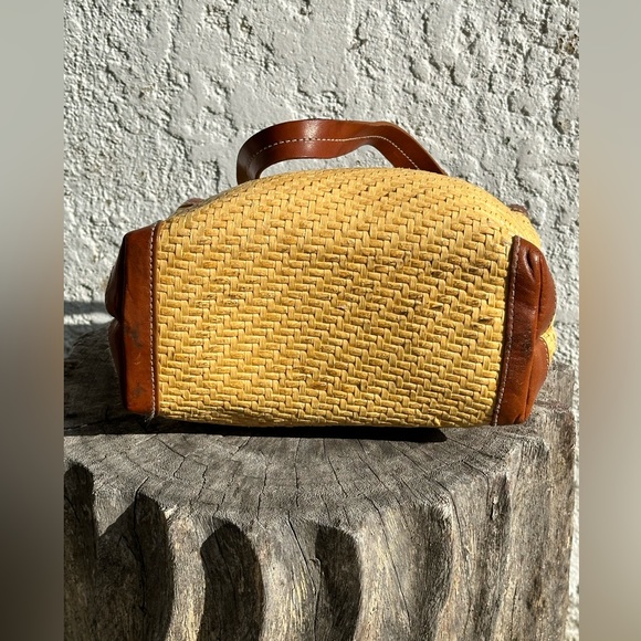 FOSSIL MINI BUCKET WOVEN TOTE - Picture 4 of 9